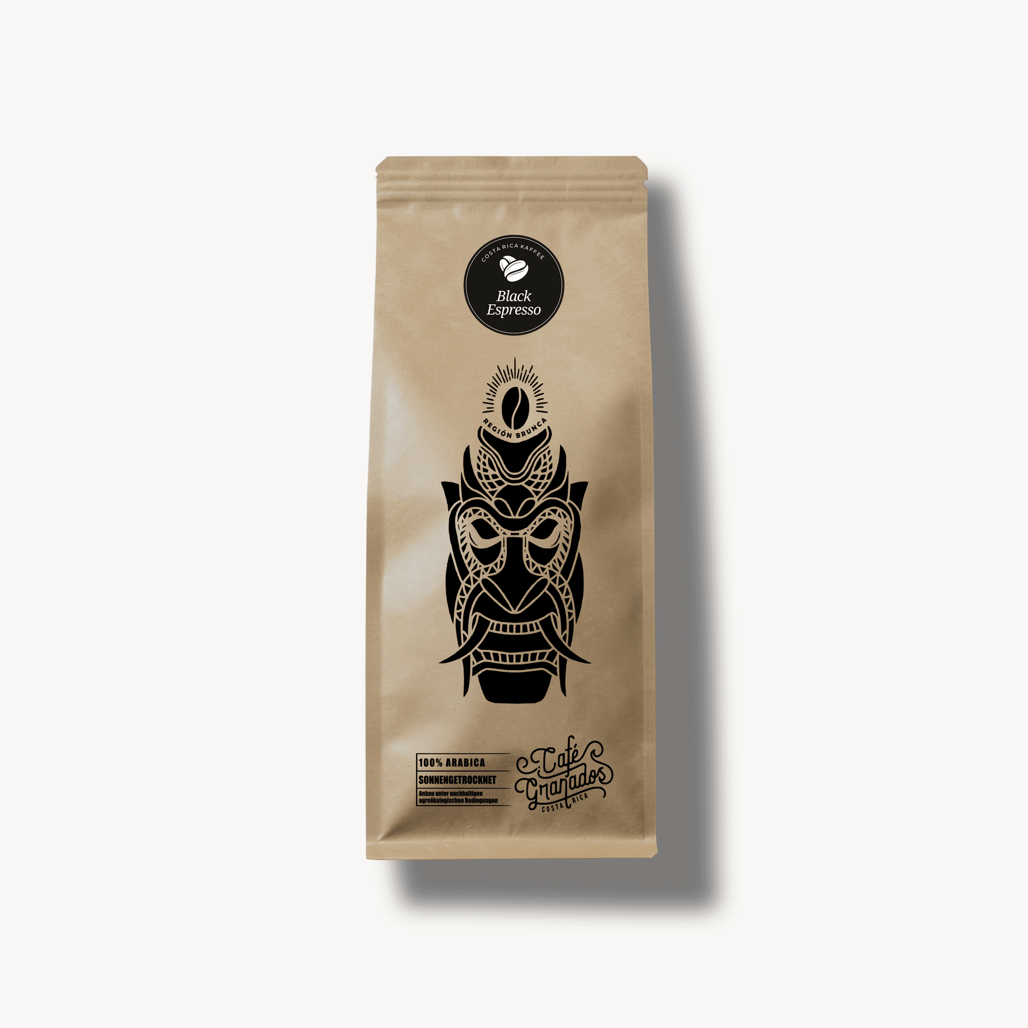 Produktfoto einer braunen Kaffeepackung 'Black Espresso' von Café Granados, freigestellt auf hellem Hintergrund; nachhaltiger Single-Origin Costa Rica Kaffee.
